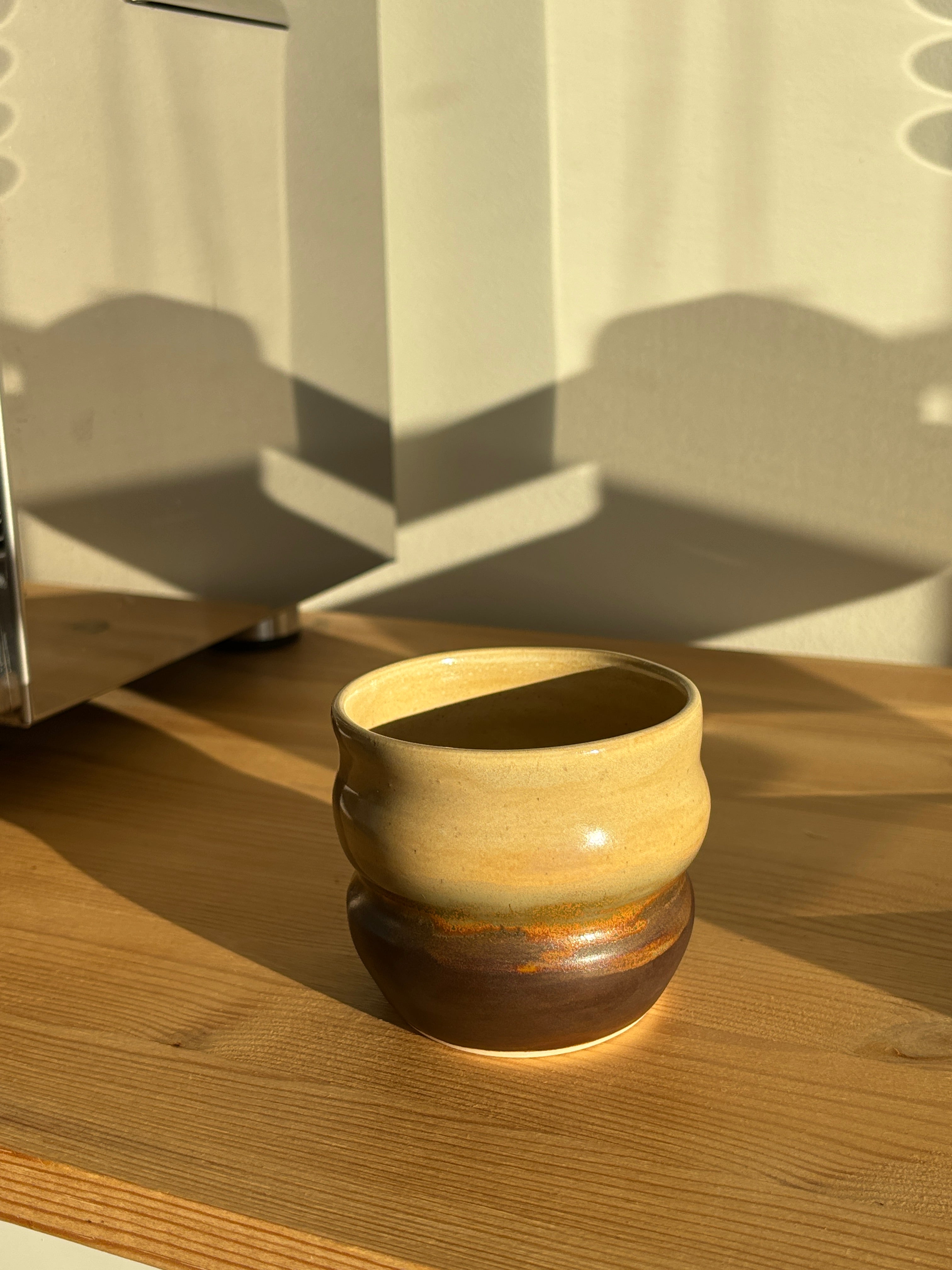 Earthtone Bubble-shaped Cup