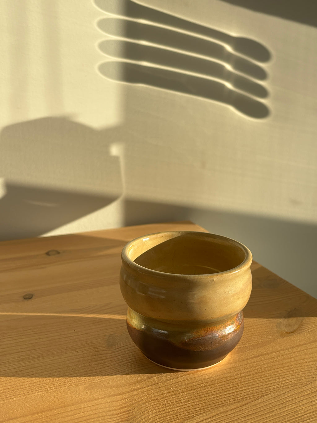 Earthtone Bubble-shaped Cup