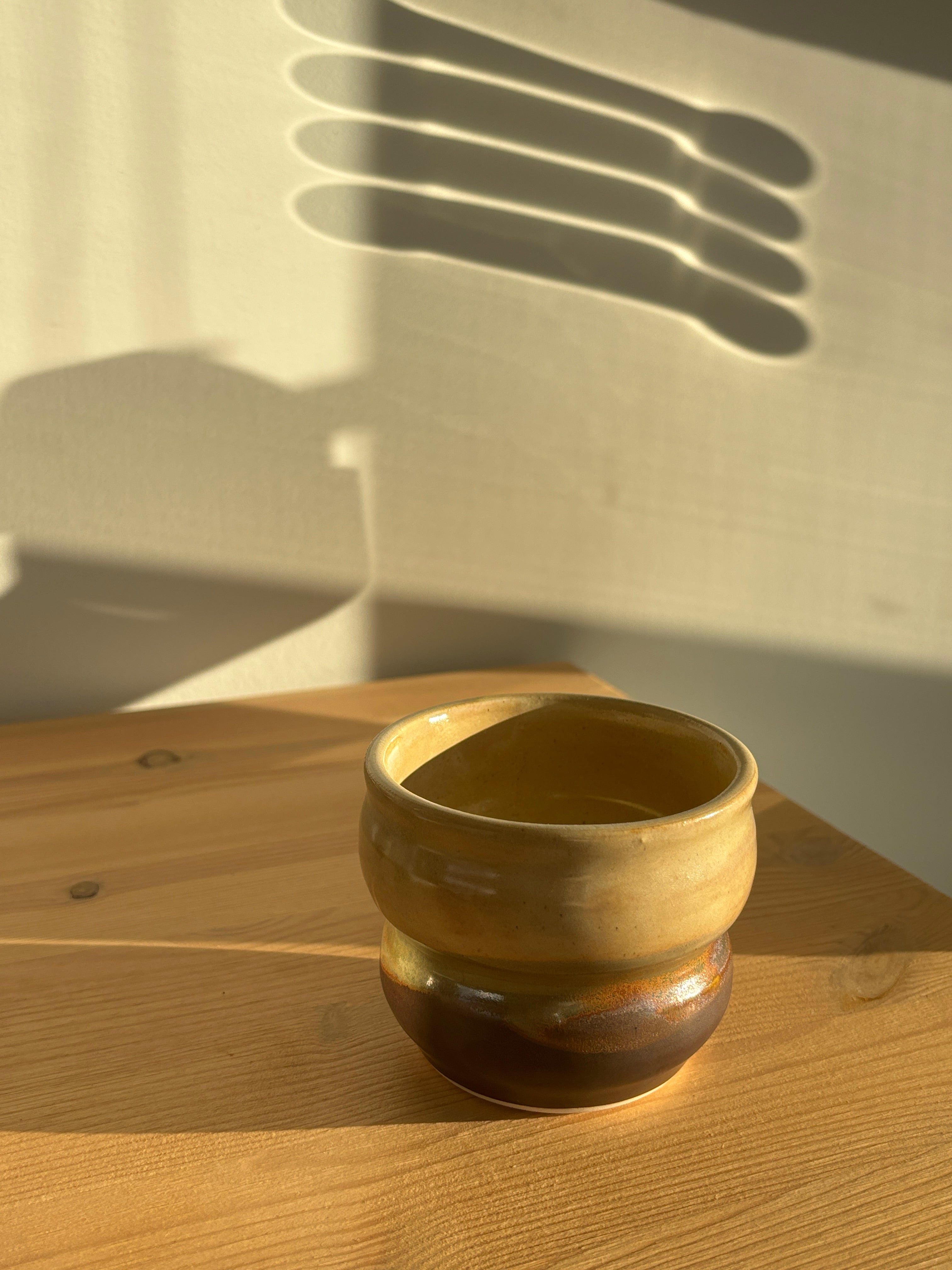 Earthtone Bubble-shaped Cup
