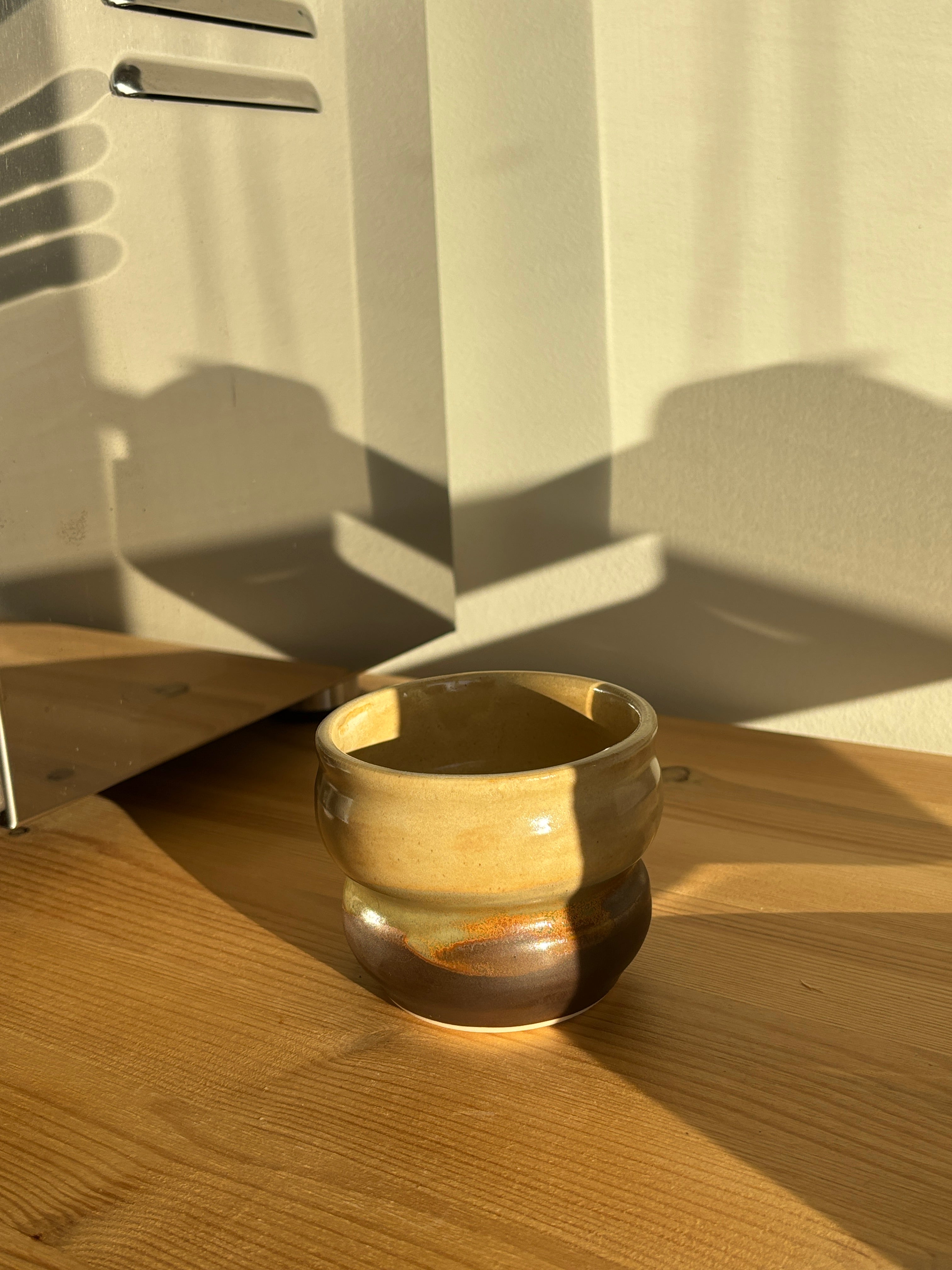 Earthtone Bubble-shaped Cup