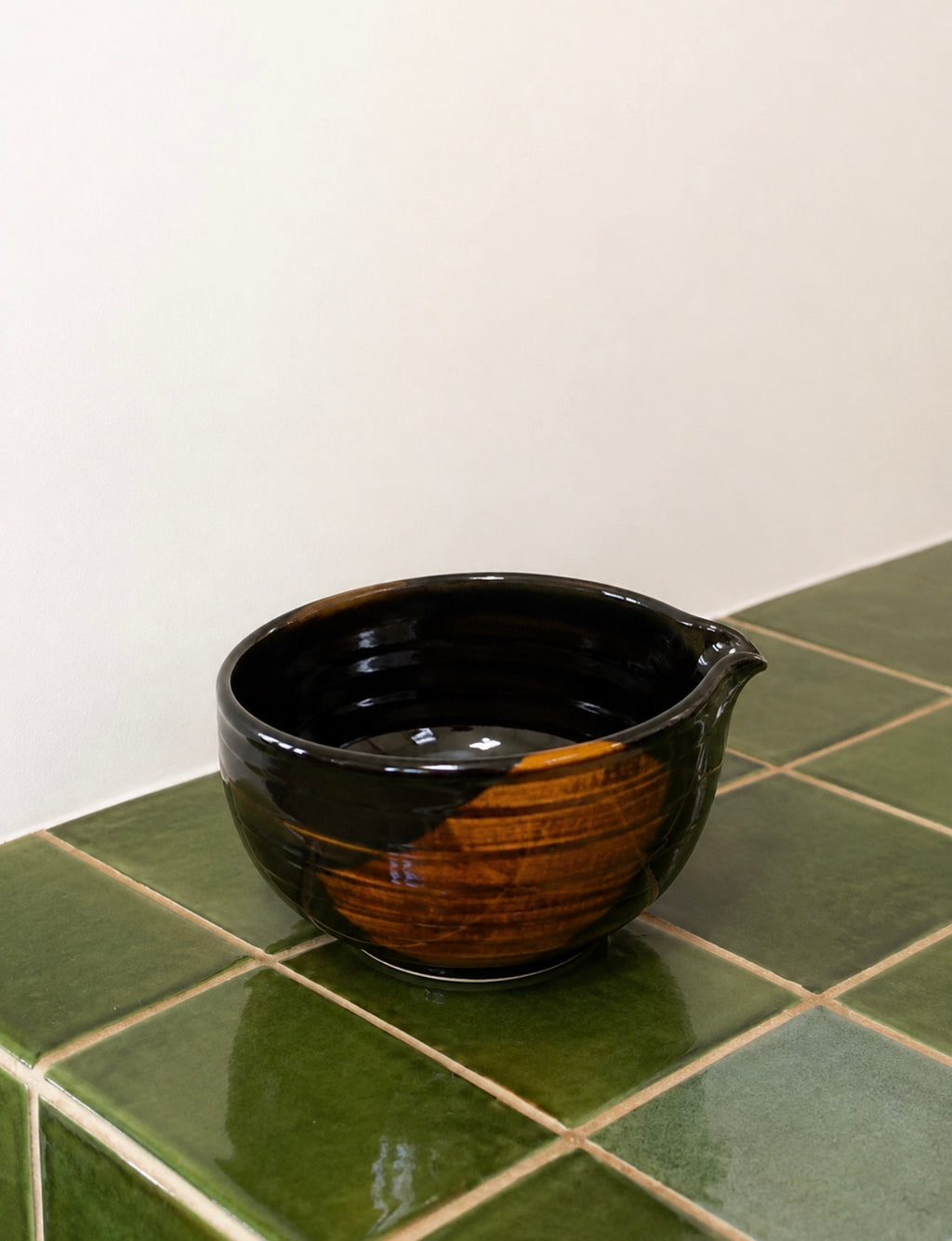 Molten Amber Matcha Bowl